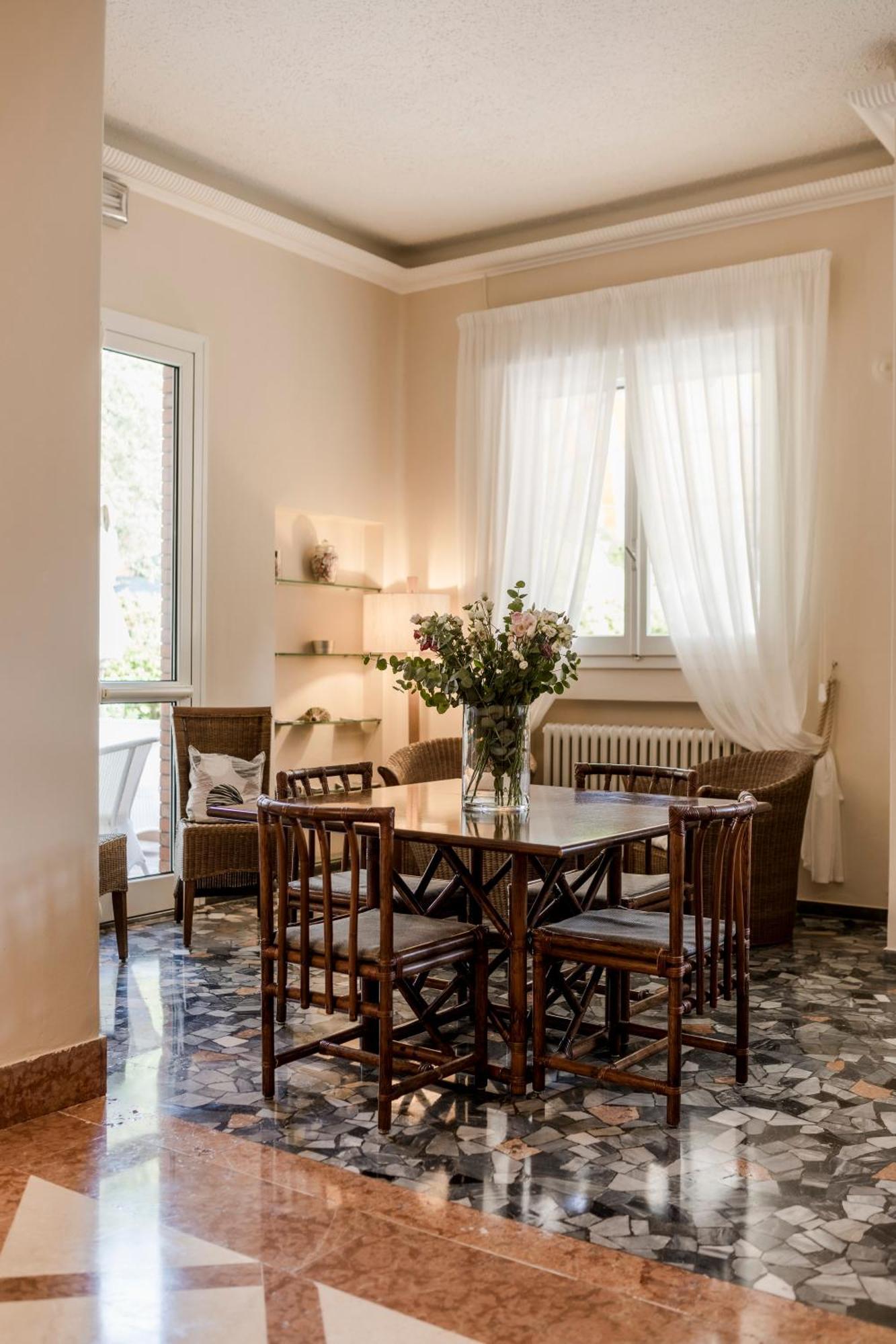 Villa Arizona Milano Marittima Exterior photo